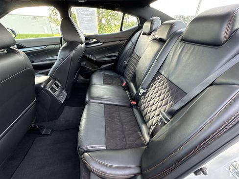 Used 2023 Nissan Maxima SR w/ Sport Mat Group FWD image 23