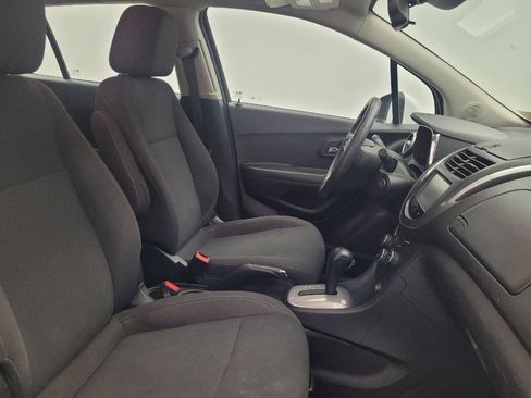 Used 2016 Chevrolet Trax LS FWD image 21