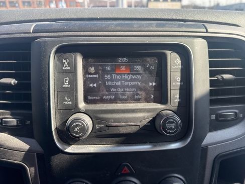 Used 2017 RAM 2500 Tradesman w/ Chrome Appearance Group image 13