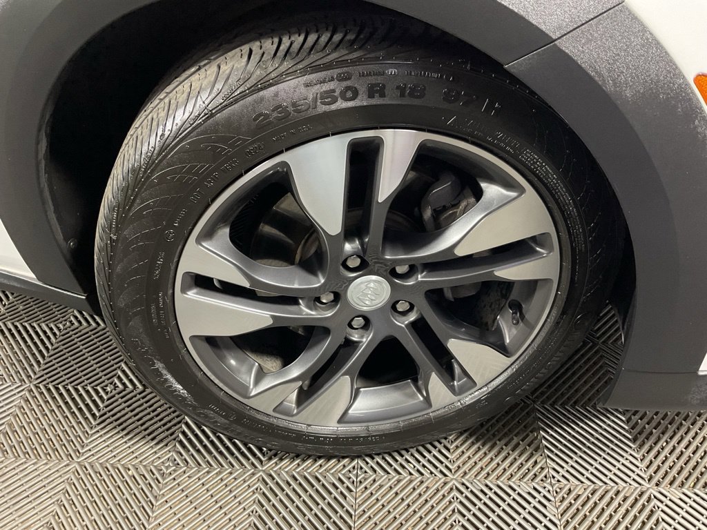 Used 2019 Buick Regal Essence w/ Driver Confidence Package I AWD/4WD image 39