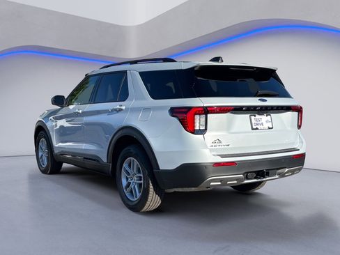 New 2026 Ford Explorer Active w/ Active Comfort Package RWD image 10