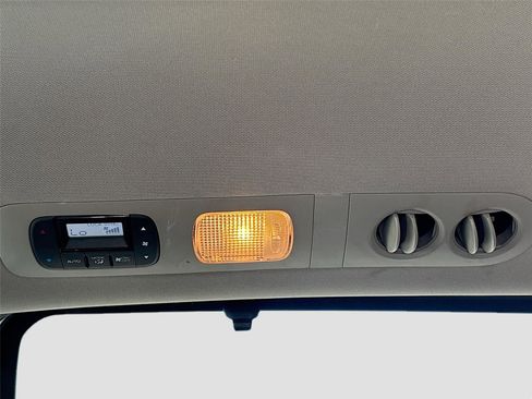 Used 2016 Honda Odyssey SE image 26