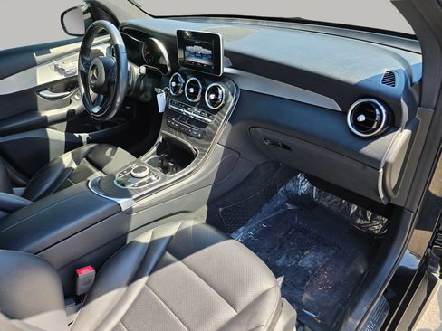 Used 2019 Mercedes-Benz GLC 300 4MATIC image 44
