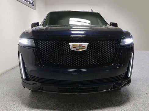 Used 2021 Cadillac Escalade Sport w/ Driver Assist Tech Package image 2