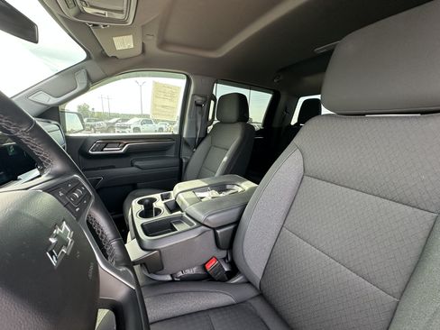 Used 2025 Chevrolet Silverado 1500 RST AWD/4WD image 25