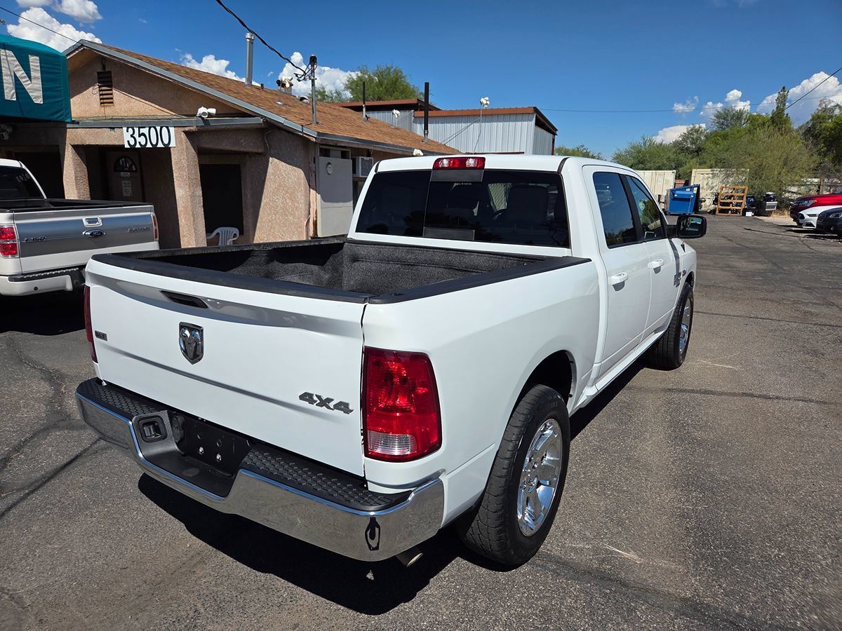 Used 2020 RAM 1500 Classic SLT w/ Luxury Group AWD/4WD image 11