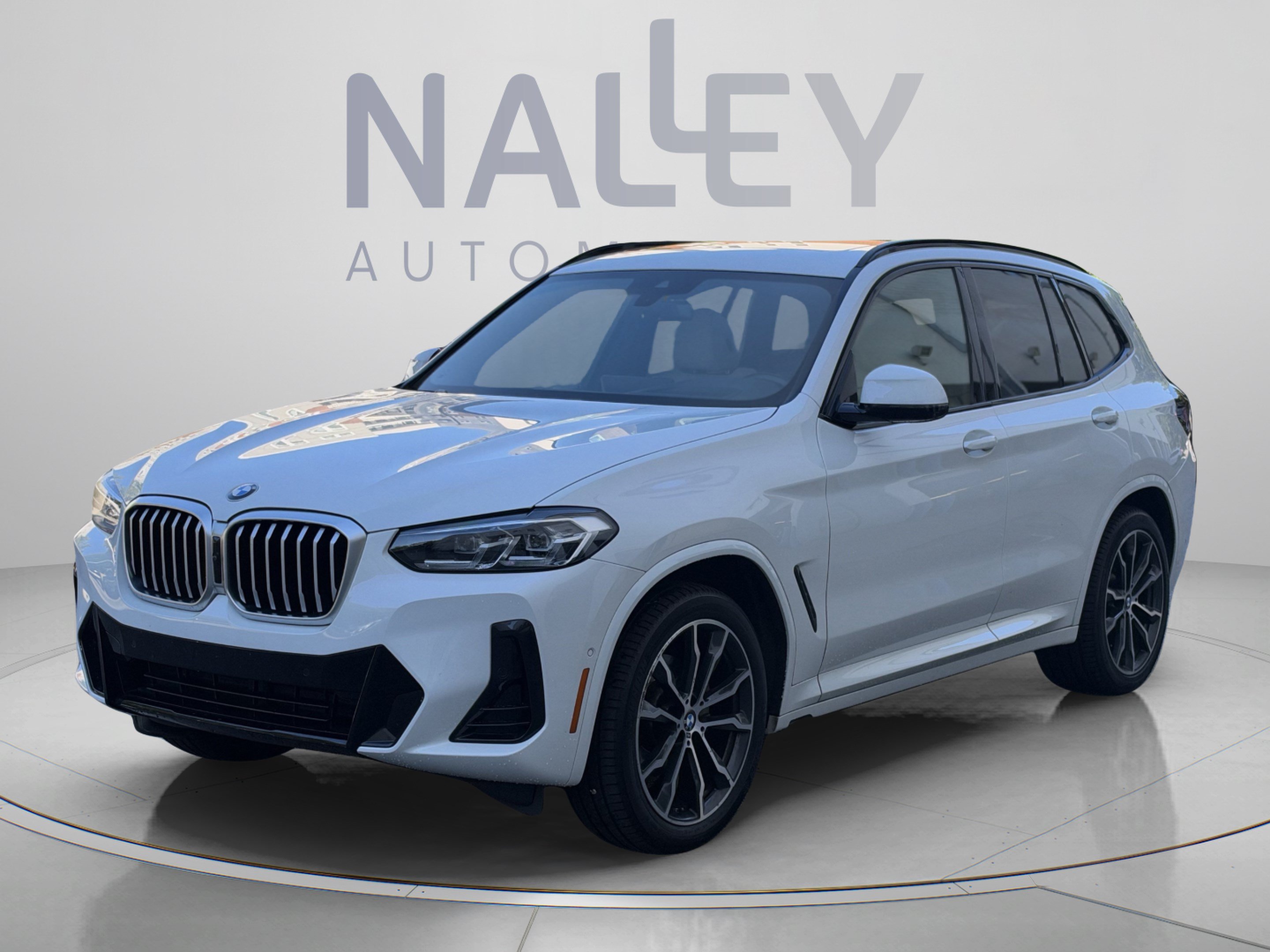 Used 2023 BMW X3 xDrive30i w/ M Sport Package AWD/4WD image 1