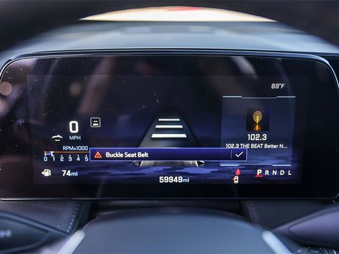 Used 2025 Chevrolet Equinox LT w/ Safety and Technology Package image 11