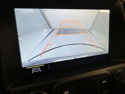 Used 2020 GMC Terrain SLE w/ Driver Convenience Package image 23