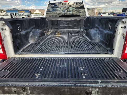 Used 2024 Ford F250 XLT image 7