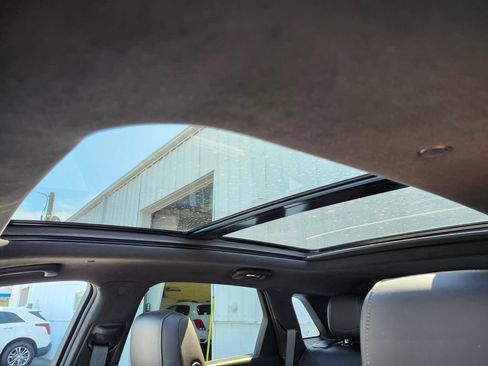 Used 2022 Cadillac XT5 Premium Luxury w/ Platinum Package AWD/4WD image 18