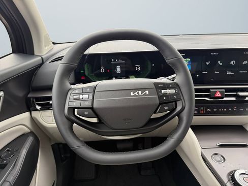 New 2026 Kia Sportage EX image 12