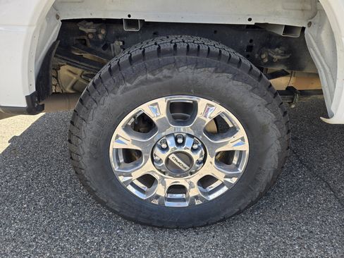 Certified 2022 Ford F350 Lariat w/ Lariat Ultimate Package image 14