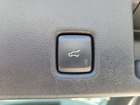 Used 2025 Ford Escape ST-Line Select AWD/4WD image 8