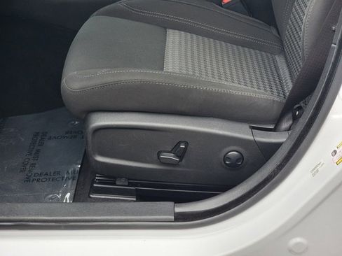 Used 2023 Dodge Charger SXT image 15