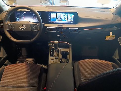 New 2026 Nissan Sentra SR w/ Floor Mat Package FWD image 8