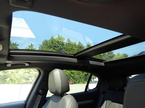 New 2025 Alfa Romeo Stelvio Sprint image 17