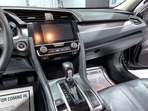 Used 2018 Honda Civic EX-L image 24