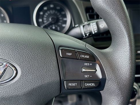 Used 2019 Hyundai Elantra SE w/ Cargo Package image 23