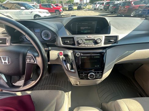 Used 2014 Honda Odyssey EX image 8