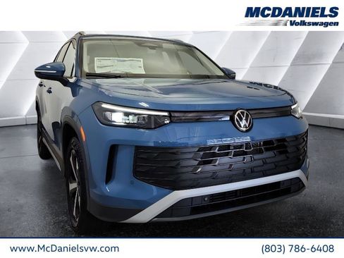 New 2026 Volkswagen Tiguan SE AWD/4WD image 1