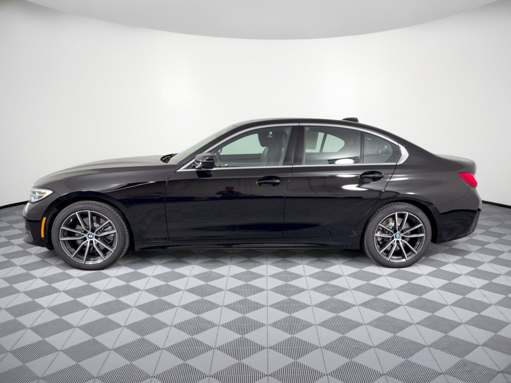 Used 2019 BMW 330i xDrive Sedan w/ Premium Package AWD/4WD image 2
