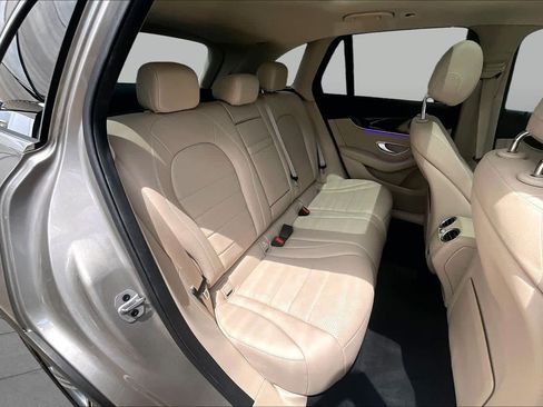 Used 2022 Mercedes-Benz GLC 300 image 19