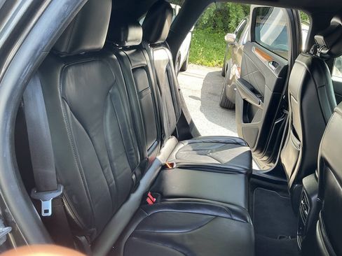Used 2019 Lincoln MKC Select w/ Select Plus Package AWD/4WD image 39