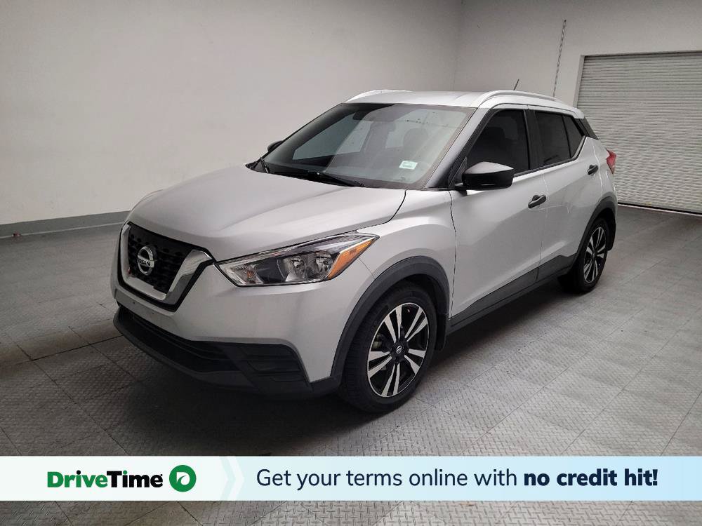 Used 2018 Nissan Kicks SV FWD image 1