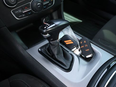 Used 2023 Dodge Charger SXT w/ Blacktop Package image 19