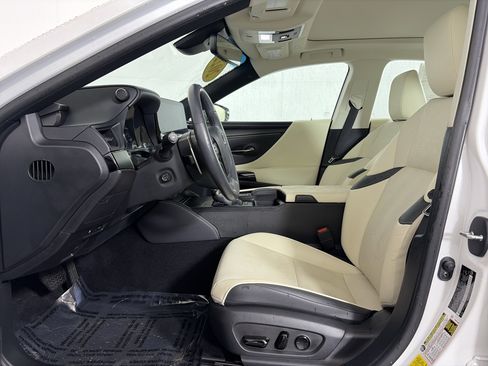 Used 2022 Lexus ES 350 w/ Premium Package FWD image 6