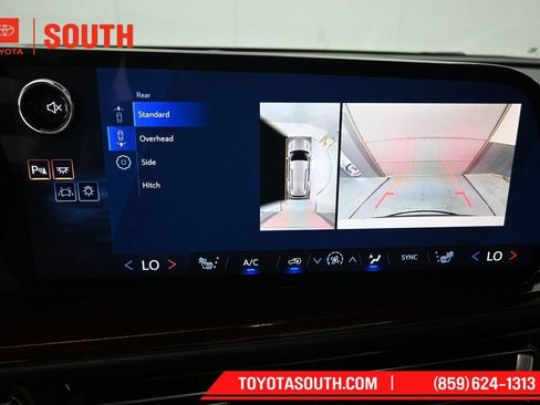 Used 2026 Chevrolet Traverse Z71 w/ Enhanced Driving Package AWD/4WD image 20