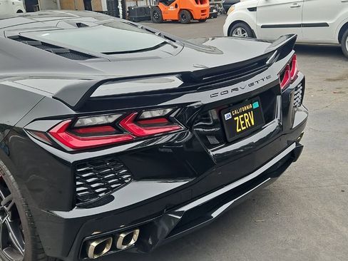 Used 2023 Chevrolet Corvette Stingray Preferred Cpe w/ Z51 Performance Package RWD image 5
