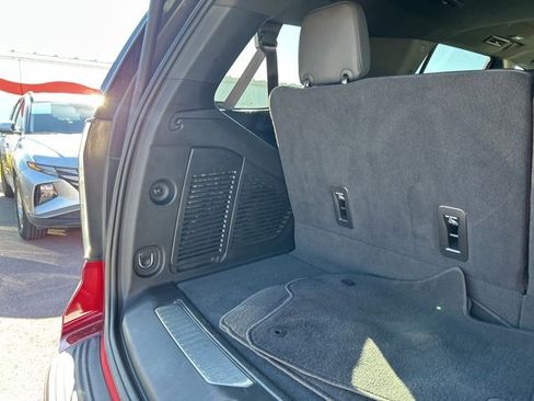 Used 2022 Chevrolet Tahoe Z71 w/ Luxury Package image 37