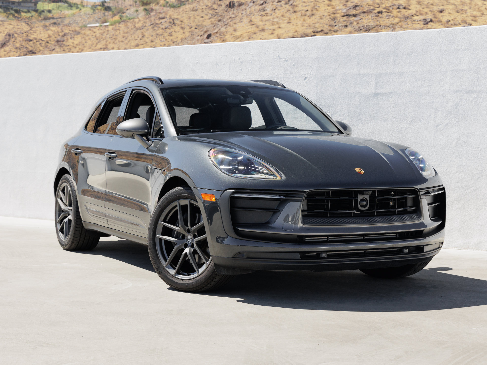 Certified 2026 Porsche Macan Turbo AWD/4WD image 9