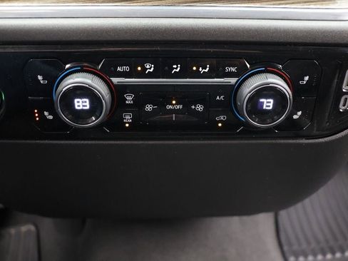 Used 2024 Chevrolet Silverado 1500 LT image 27