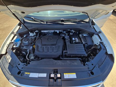 Used 2020 Volkswagen Tiguan SE R-Line w/ 3rd Row Seat Package AWD/4WD image 32
