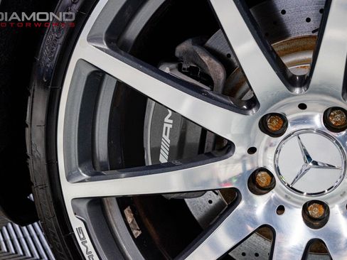 Used 2015 Mercedes-Benz SL 63 AMG image 43