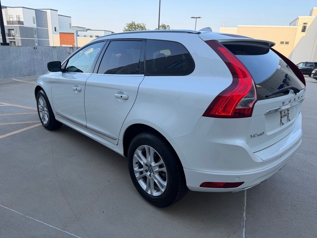 Used 2016 Volvo XC60 T5 Premier w/ Proximity Package FWD image 5