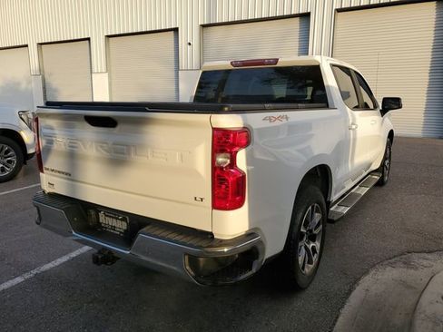 Used 2022 Chevrolet Silverado 1500 LT image 4