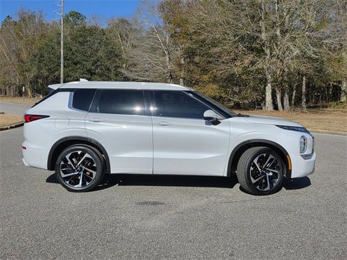 Used 2022 Mitsubishi Outlander SEL image 44