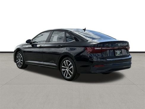 New 2026 Volkswagen Jetta SE image 7