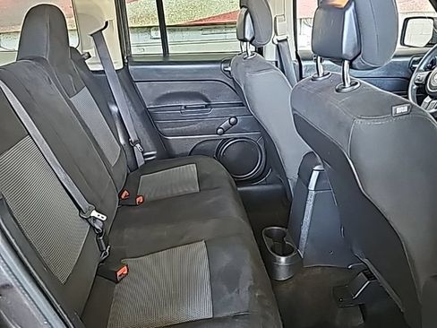 Used 2015 Jeep Patriot Sport FWD image 17