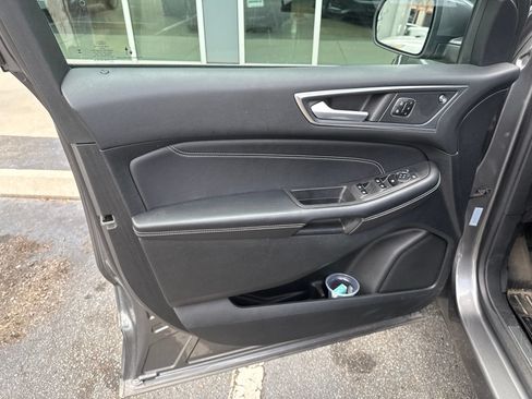 Certified 2023 Ford Edge Titanium AWD/4WD image 15