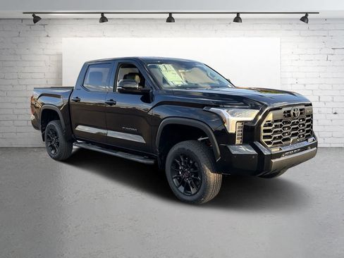 Used 2024 Toyota Tundra Limited image 8