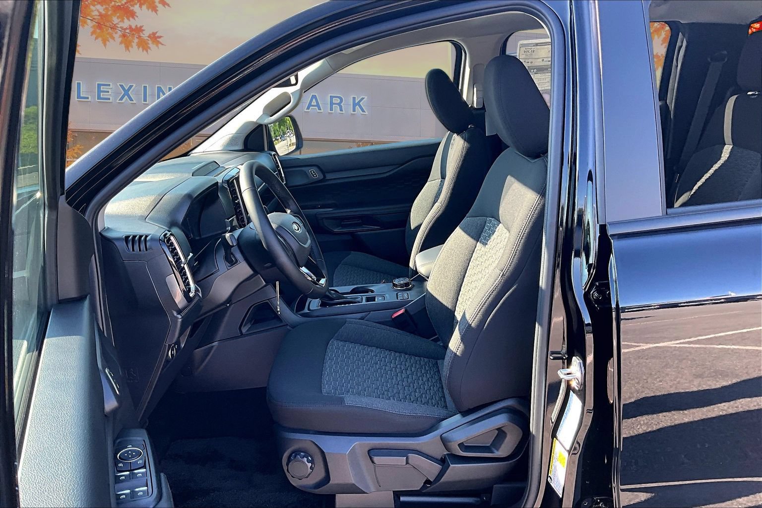 New 2026 Ford Ranger XLT w/ FX4 Off-Road Package AWD/4WD image 9