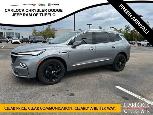 Used 2023 Buick Enclave Essence w/ Experience Buick Package FWD image 1