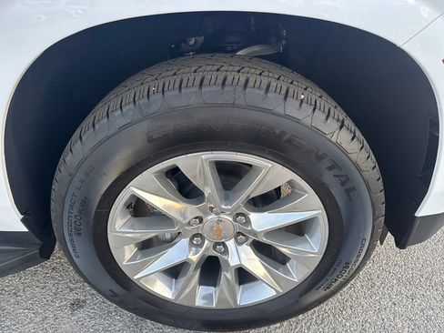 New 2026 Chevrolet Tahoe Premier w/ Sun And Tow Package AWD/4WD image 13