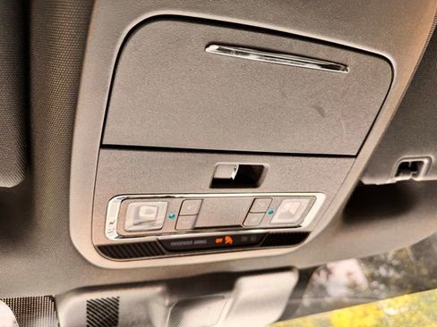 Used 2025 Ford F150 Platinum w/ FX4 Off-Road Package AWD/4WD image 23