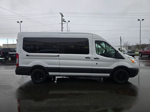 Used 2019 Ford Transit 350 XLT image 5